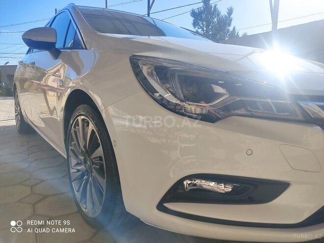 Opel Astra 2018, 207,000 km - 1.6 l - Bakı