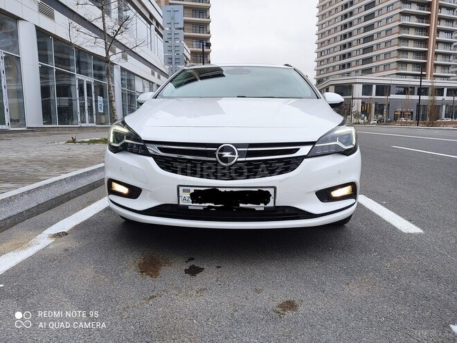 Opel Astra 2018, 207,000 km - 1.6 l - Bakı