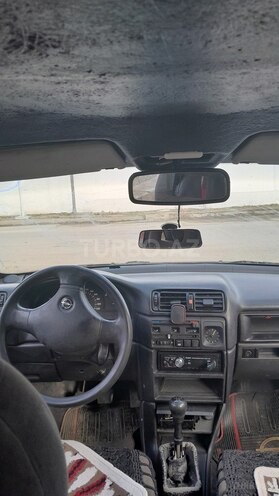 Opel Vectra 1992, 233,940 km - 1.6 l - Quba