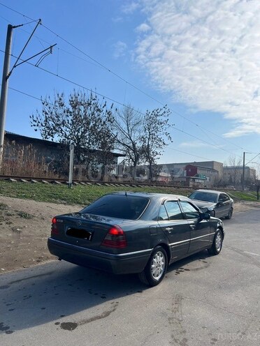 Mercedes C 220 1995, 352,000 km - 2.2 л - Bakı