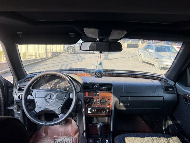 Mercedes C 220 1995, 352,000 km - 2.2 л - Bakı