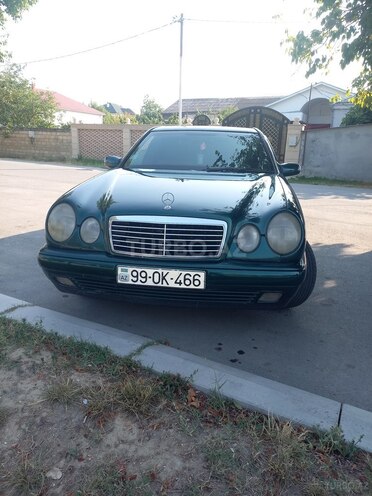 Mercedes E 230 1997, 569,785 km - 2.3 l - Quba