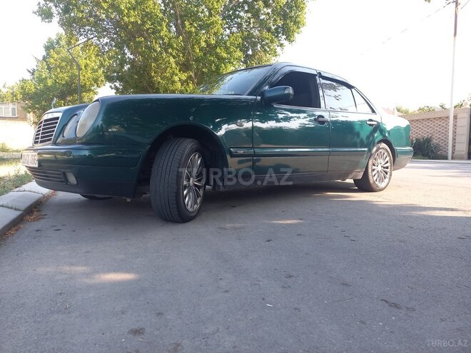 Mercedes E 230 1997, 569,785 km - 2.3 l - Quba