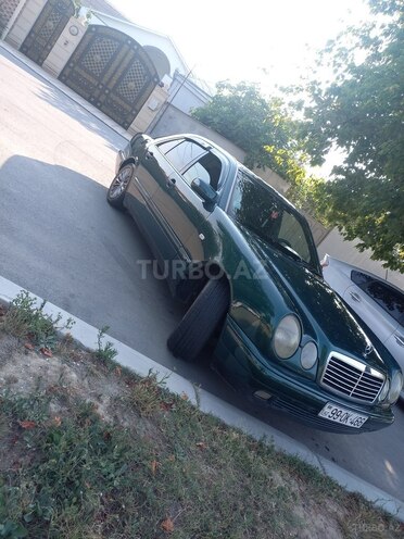 Mercedes E 230 1997, 569,785 km - 2.3 l - Quba
