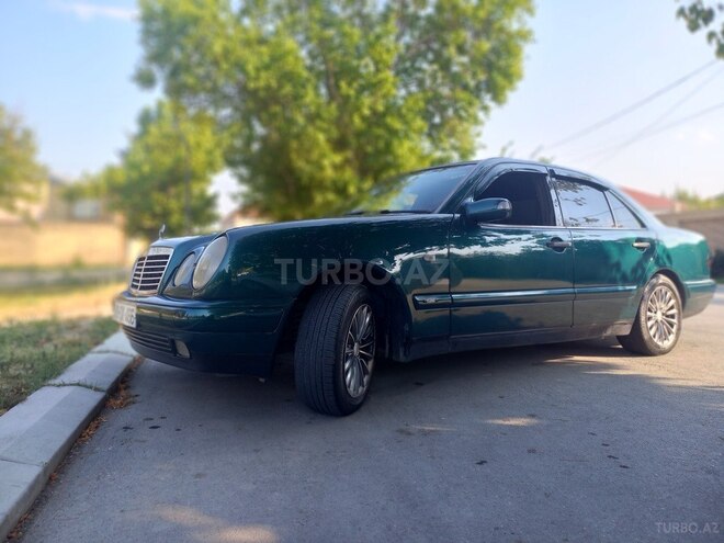 Mercedes E 230 1997, 569,785 km - 2.3 l - Quba