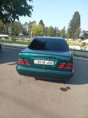 Mercedes E 230 1997, 569,785 km - 2.3 l - Quba