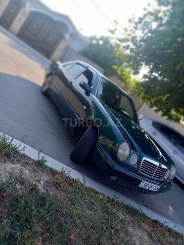 Mercedes E 230 1997, 569,785 km - 2.3 l - Quba
