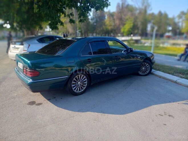 Mercedes E 230 1997, 569,785 km - 2.3 l - Quba