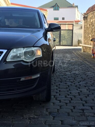 Volkswagen Passat 2005, 228,200 km - 2.0 l - Bakı