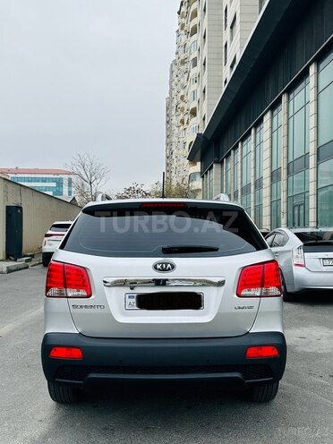 Kia Sorento 2010, 120,000 km - 2.0 l - Bakı