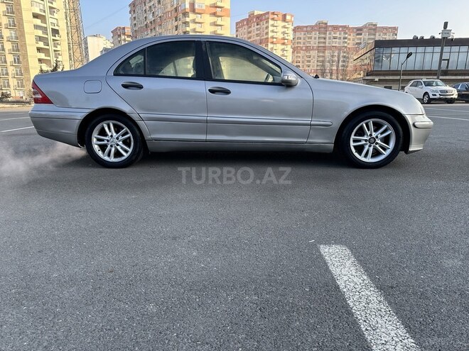 Mercedes C 180 2003, 354,000 km - 1.8 l - Bakı