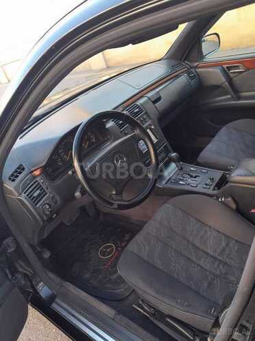 Mercedes E 200 1999, 384,000 km - 2.0 l - Bakı