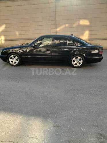 Mercedes E 200 1999, 384,000 km - 2.0 l - Bakı