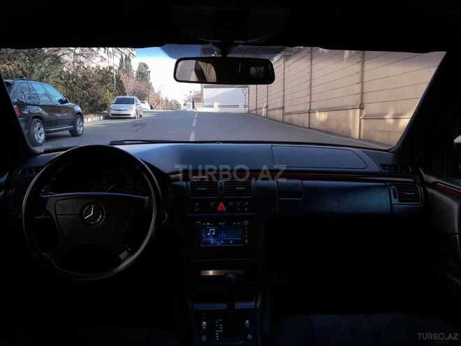 Mercedes E 200 1999, 384,000 km - 2.0 l - Bakı