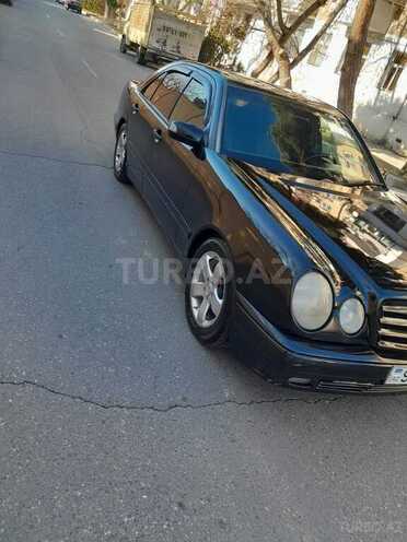 Mercedes E 200 1999, 384,000 km - 2.0 l - Bakı