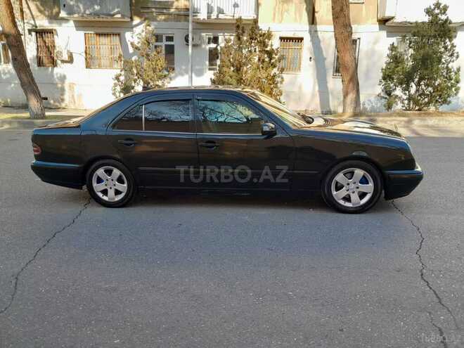 Mercedes E 200 1999, 384,000 km - 2.0 l - Bakı