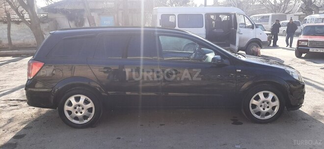 Opel Astra 2005, 276,200 km - 1.4 l - Yevlax