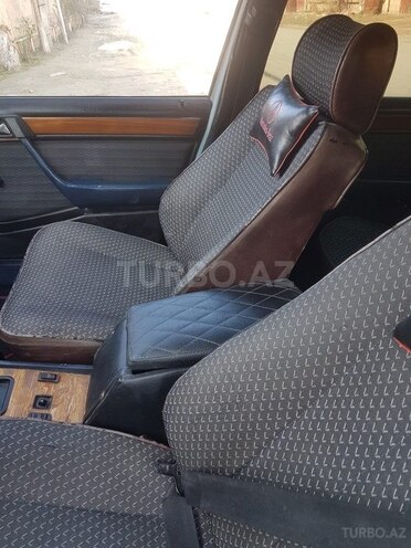 Mercedes E 250 1990, 350,000 km - 2.5 л - Bakı
