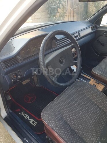Mercedes E 250 1990, 350,000 km - 2.5 л - Bakı
