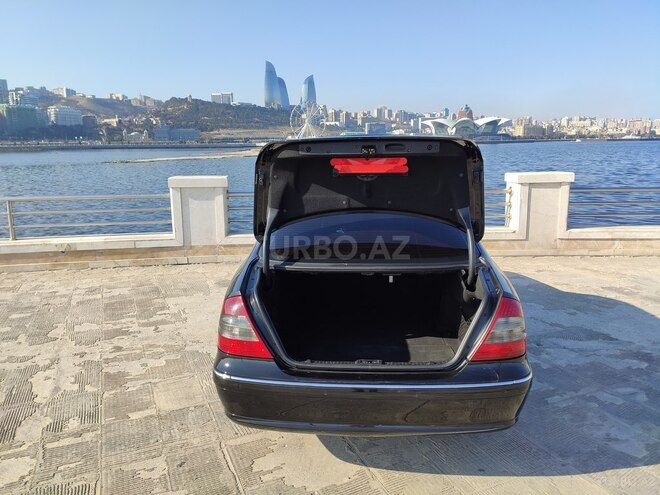 Mercedes E 220 2007, 260,000 km - 2.2 l - Bakı
