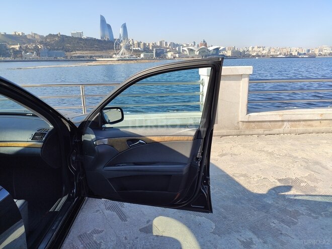 Mercedes E 220 2007, 260,000 km - 2.2 l - Bakı