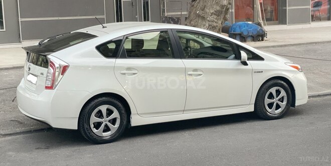 Toyota Prius 2015, 164,000 km - 1.8 l - Bakı