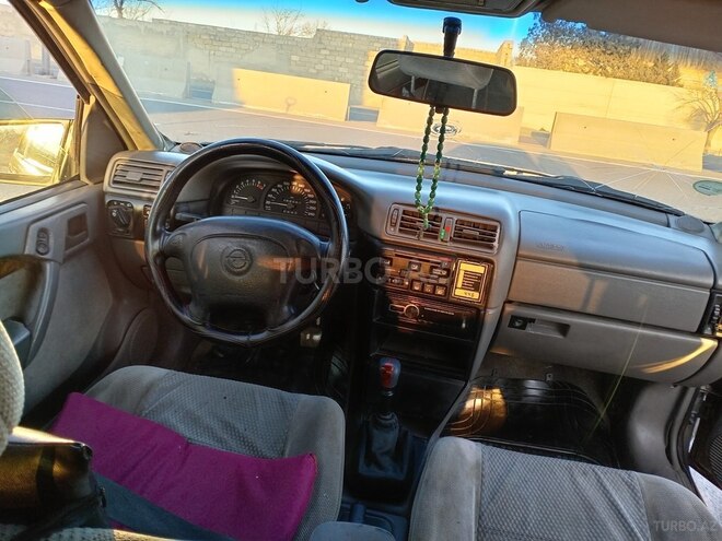 Opel Vectra 1995, 600,000 km - 2.0 л - Sumqayıt