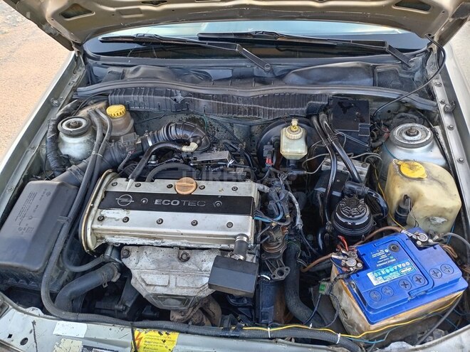 Opel Vectra 1995, 600,000 km - 2.0 л - Sumqayıt