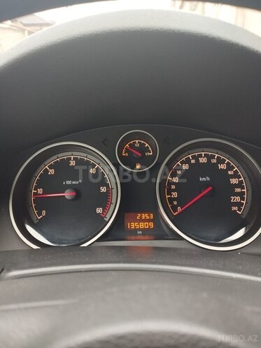 Opel Astra 2004, 135,809 km - 1.7 л - Bakı