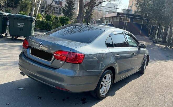 Volkswagen Jetta 2013, 180,000 km - 1.8 l - Bakı