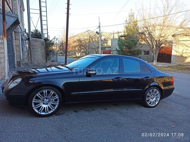 Mercedes E 220 2005, 410,000 km - 2.2 l - Yevlax