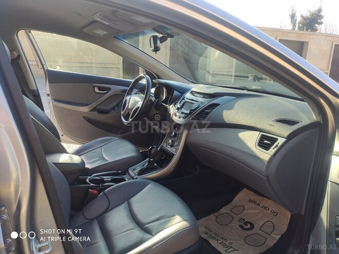 Hyundai Elantra 2015, 53,000 km - 1.8 l - Bakı