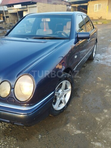 Mercedes E 240 1997, 460,000 km - 2.4 l - Masallı