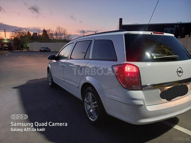 Opel Astra 2009, 176,000 km - 1.4 l - Bakı