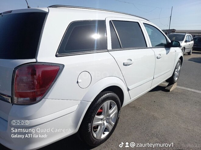 Opel Astra 2009, 176,000 km - 1.4 l - Bakı