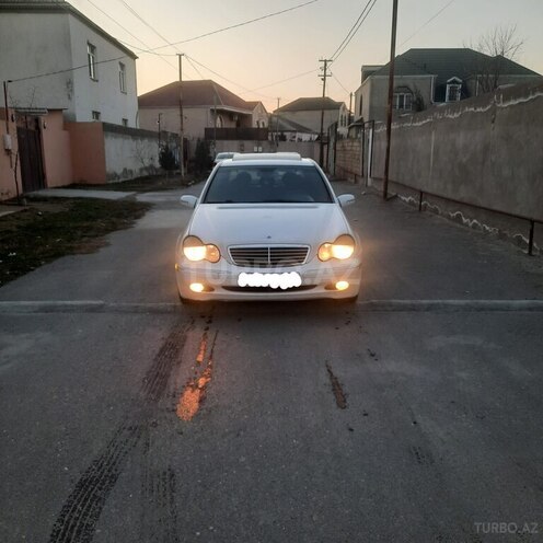 Mercedes C 240 2000, 354,000 km - 2.4 л - Bakı