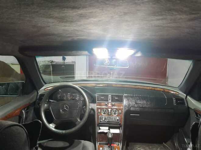Mercedes C 180 1997, 422,000 km - 1.8 l - Şəki