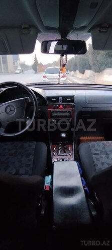 Mercedes C 200 1998, 260,000 km - 2.0 л - Qusar