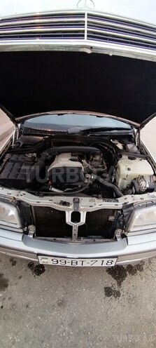 Mercedes C 200 1998, 260,000 km - 2.0 л - Qusar