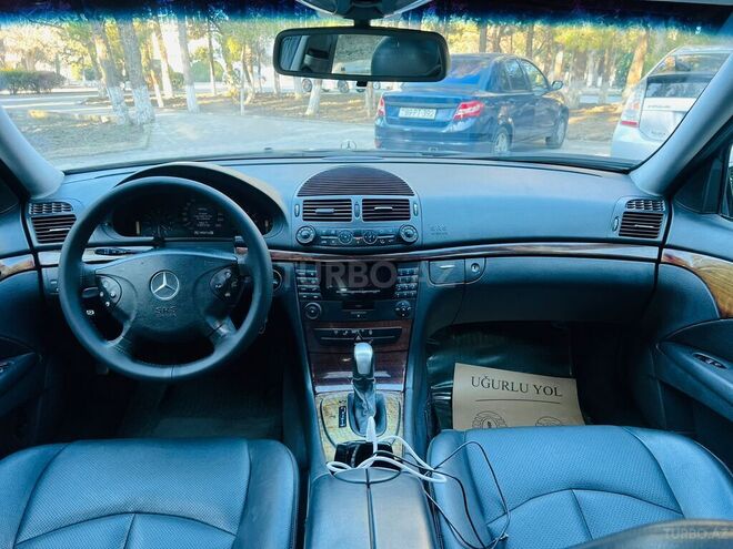 Mercedes E 240 2002, 274,000 km - 2.6 л - Bakı