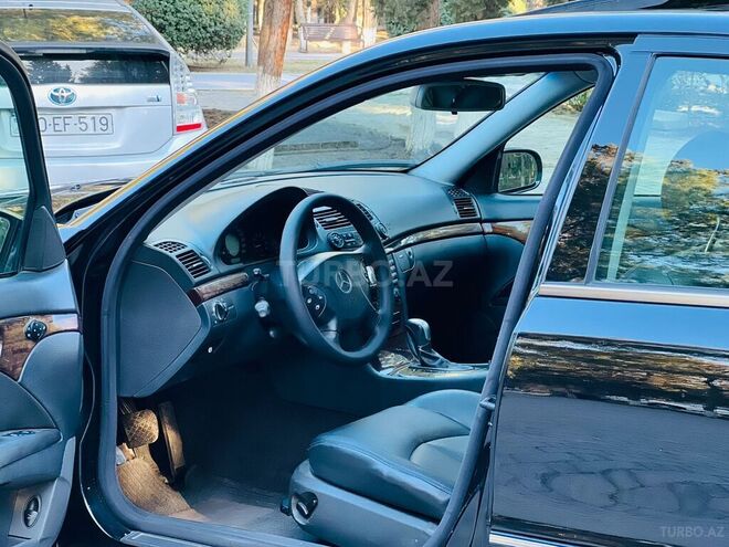 Mercedes E 240 2002, 274,000 km - 2.6 л - Bakı