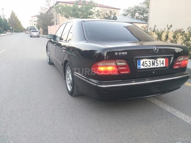 Mercedes E 240 1999, 285,238 km - 2.4 л - Yevlax