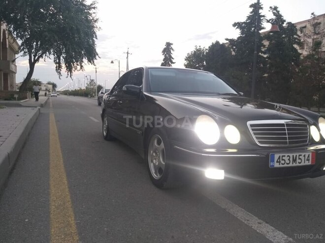 Mercedes E 240 1999, 285,238 km - 2.4 л - Yevlax