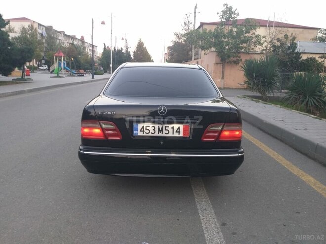 Mercedes E 240 1999, 285,238 km - 2.4 л - Yevlax