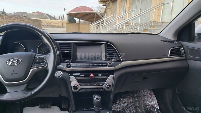 Hyundai Elantra 2018, 55,000 km - 2.0 l - Bakı