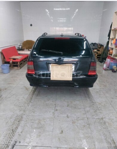 Mercedes C 220 2000, 300,000 km - 2.2 l - Bakı