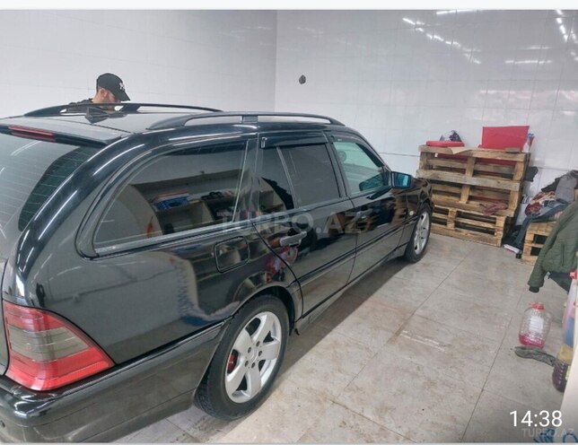 Mercedes C 220 2000, 300,000 km - 2.2 l - Bakı