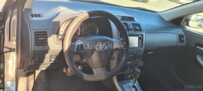 Toyota Corolla 2013, 218,871 km - 1.8 l - Bakı