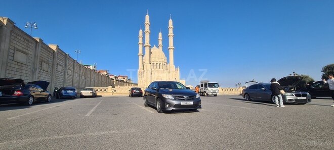 Toyota Corolla 2013, 218,871 km - 1.8 l - Bakı