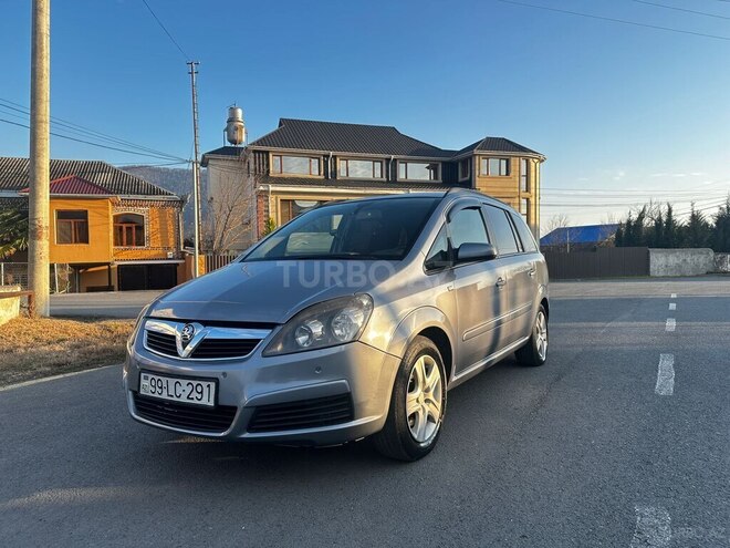 Opel Zafira 2005, 327,385 km - 2.2 l - Zaqatala
